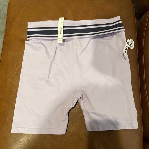 NWT! PINK Victoria's Secret Lilac biker Shorts with Navy Stripes - Picture 1 of 4